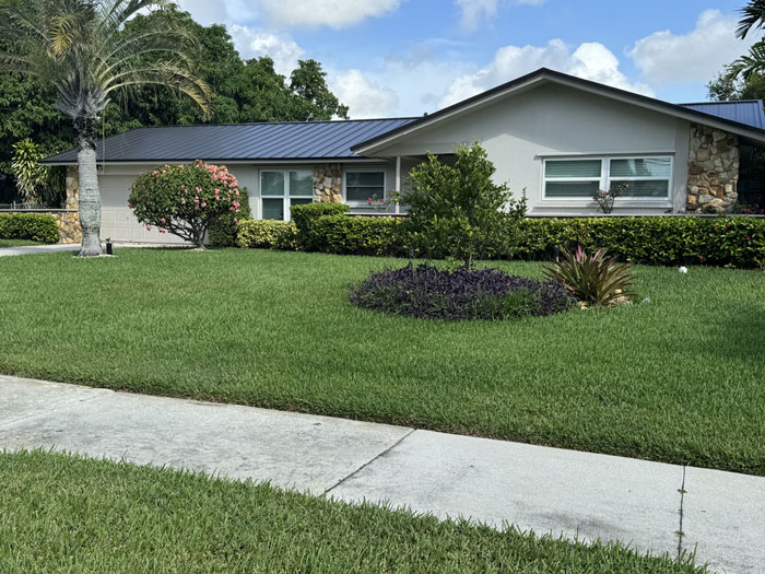 Exquisite West Palm Beach vacation rental with a pool